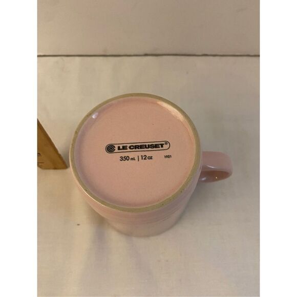 Lecreuset pink coffee mug 350ml 12 oz - Picture 2 of 2